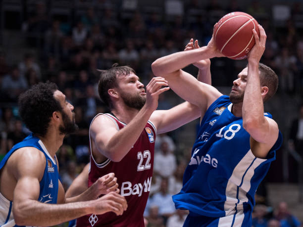 全球足坛涌 全球足坛涌