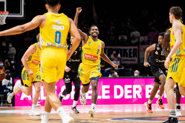 关搜索中更 关搜索中更