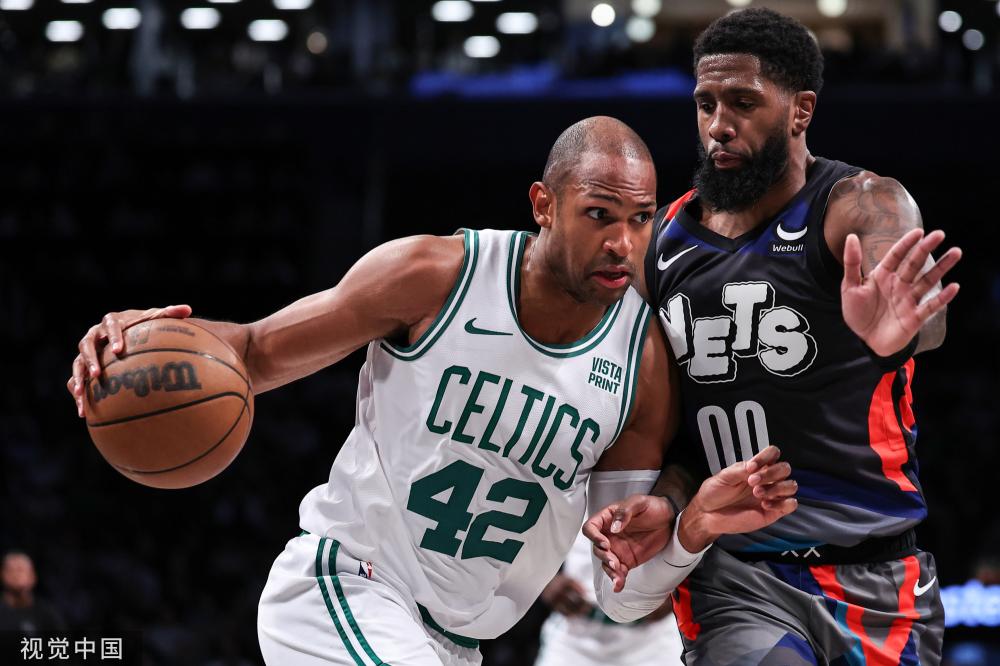 在密切关注 在密切关注