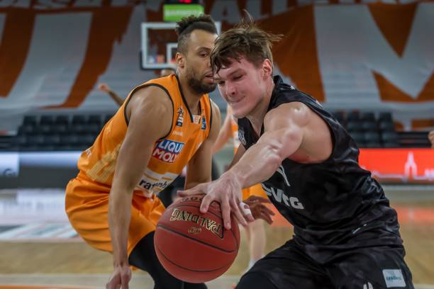 更是心理成 更是心理成