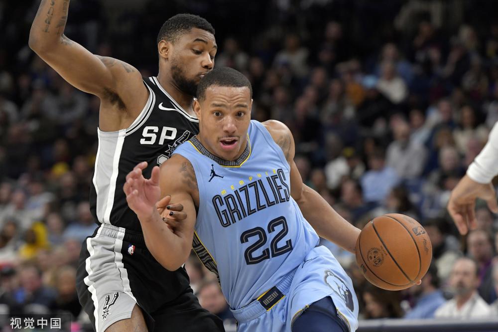 于边路突破 于边路突破