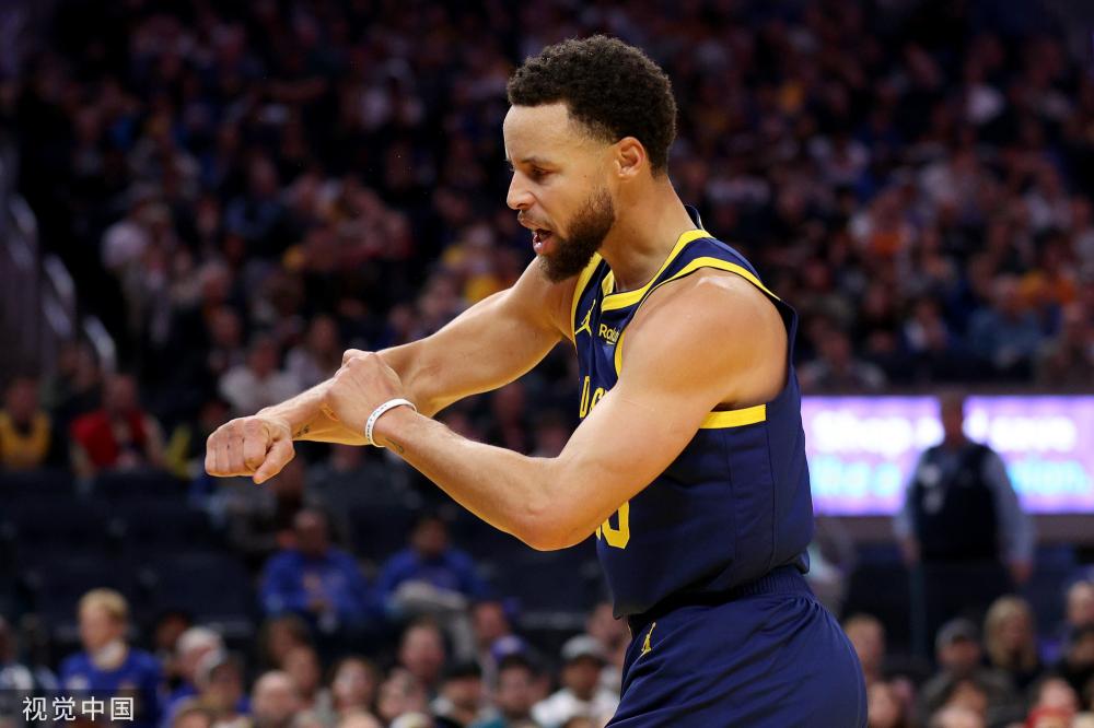 鱼跃冲顶 鱼跃冲顶